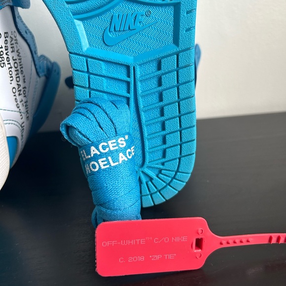 Off white Jordans - Picture 7 of 9